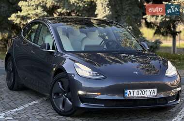 Седан Tesla Model 3 2019 в Ивано-Франковске