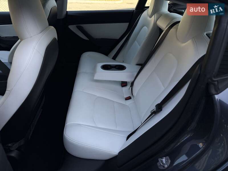 Седан Tesla Model 3 2019 в Ивано-Франковске фото 31 Седан Tesla Model 3 2019 в Ивано-Франковске