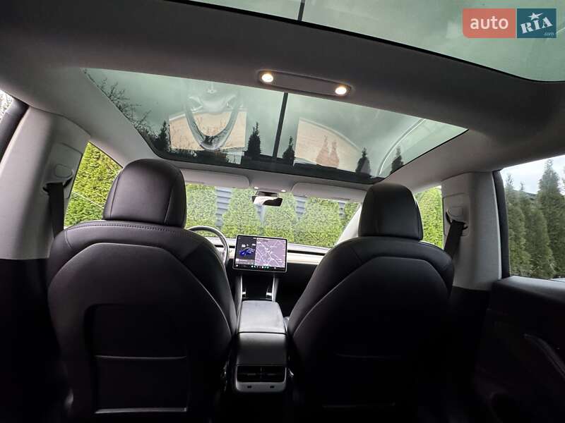 Седан Tesla Model 3 2019 в Білгороді-Дністровському