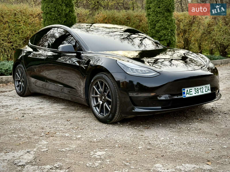 Седан Tesla Model 3 2020 в Дніпрі фото 9 Седан Tesla Model 3 2020 в Дніпрі