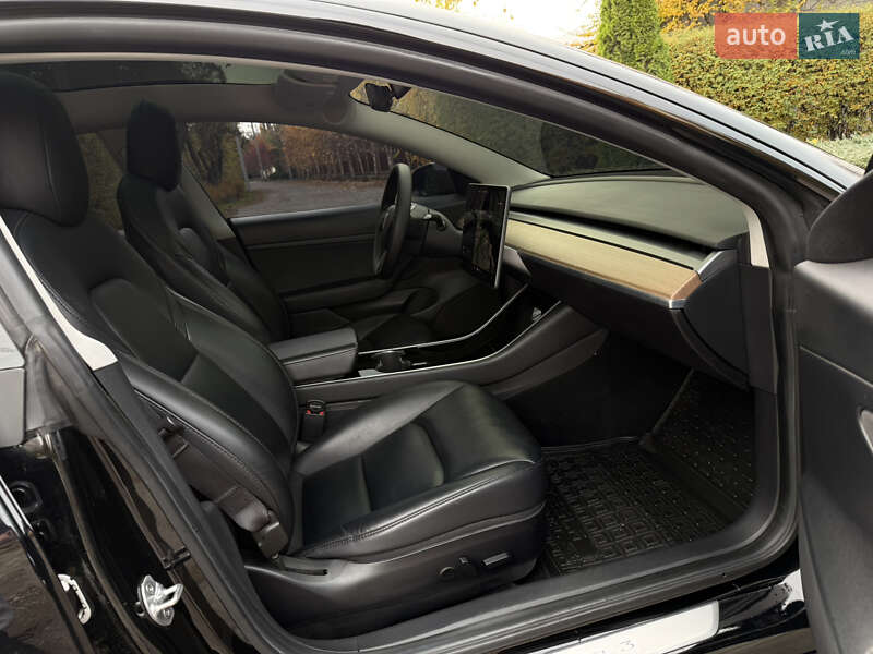Седан Tesla Model 3 2020 в Дніпрі фото 40 Седан Tesla Model 3 2020 в Дніпрі
