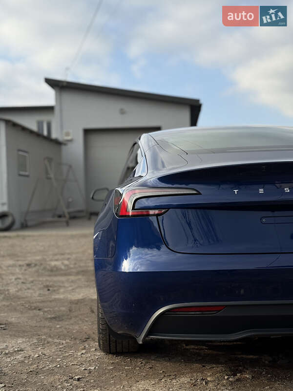 Седан Tesla Model 3 2024 в Луцке фото 10 Седан Tesla Model 3 2024 в Луцке