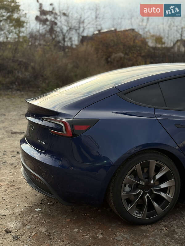 Седан Tesla Model 3 2024 в Луцке фото 12 Седан Tesla Model 3 2024 в Луцке
