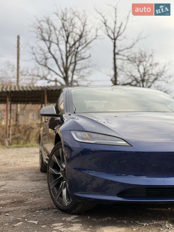 Седан Tesla Model 3 2024 в Луцке фото 16 Седан Tesla Model 3 2024 в Луцке