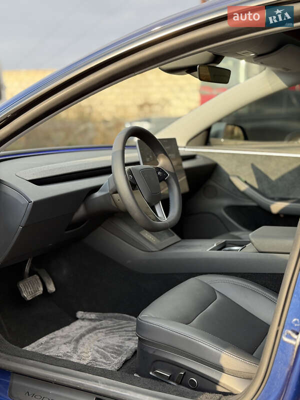 Седан Tesla Model 3 2024 в Луцке фото 39 Седан Tesla Model 3 2024 в Луцке
