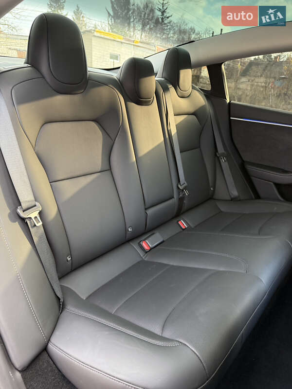 Седан Tesla Model 3 2024 в Луцке фото 60 Седан Tesla Model 3 2024 в Луцке