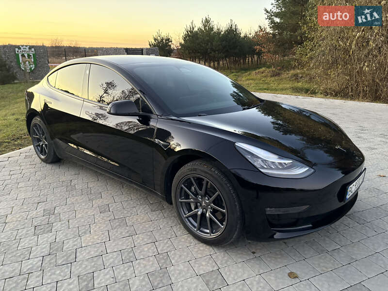 Седан Tesla Model 3 2019 в Львові фото 6 Седан Tesla Model 3 2019 в Львові
