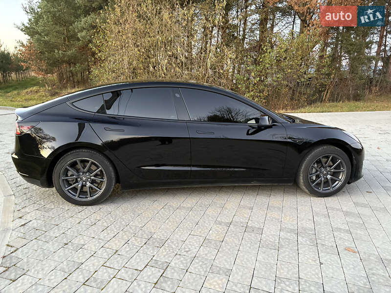 Седан Tesla Model 3 2019 в Львові фото 9 Седан Tesla Model 3 2019 в Львові