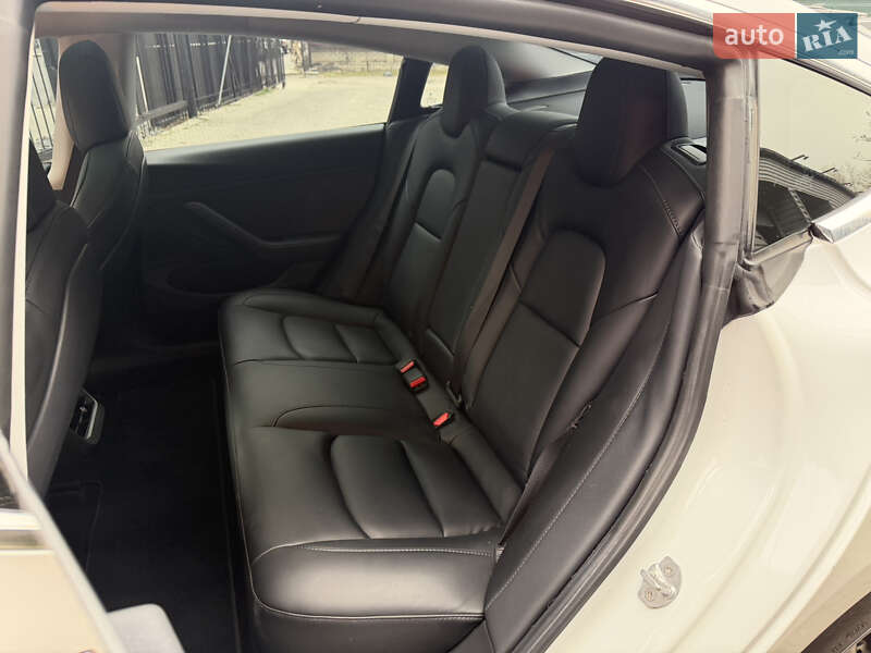 Седан Tesla Model 3 2020 в Києві фото 10 Седан Tesla Model 3 2020 в Києві