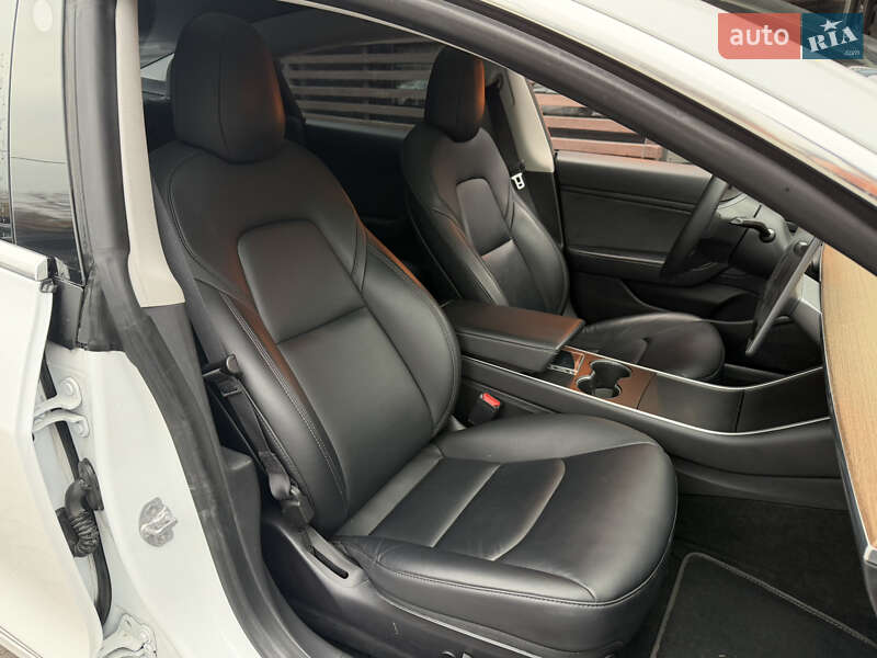 Седан Tesla Model 3 2020 в Києві фото 12 Седан Tesla Model 3 2020 в Києві
