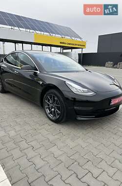 Седан Tesla Model 3 2019 в Луцьку