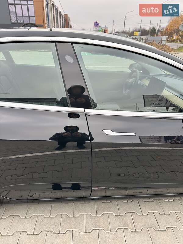 Седан Tesla Model 3 2019 в Луцьку фото 4 Седан Tesla Model 3 2019 в Луцьку