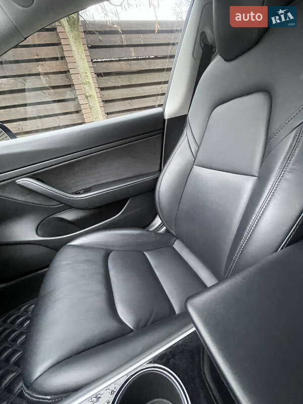 Седан Tesla Model 3 2019 в Киеве фото 27 Седан Tesla Model 3 2019 в Киеве
