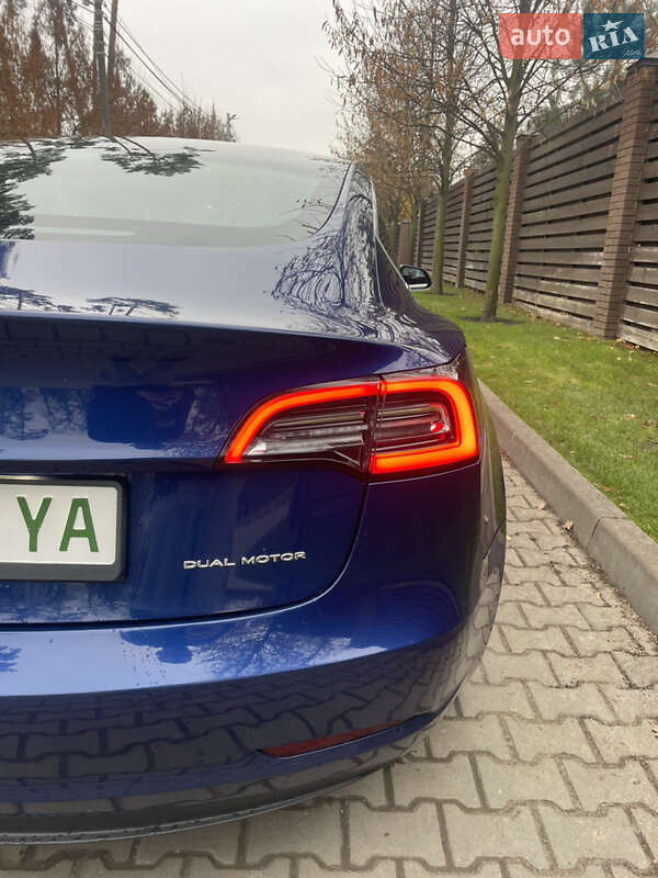 Седан Tesla Model 3 2019 в Киеве фото 5 Седан Tesla Model 3 2019 в Киеве