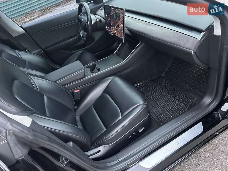 Седан Tesla Model 3 2019 в Харькове