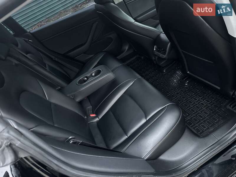 Седан Tesla Model 3 2019 в Харькове