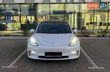 Седан Tesla Model 3 2019 в Одессе