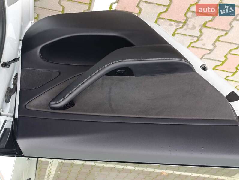 Седан Tesla Model 3 2019 в Одесі