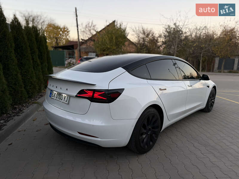 Седан Tesla Model 3 2022 в Вінниці