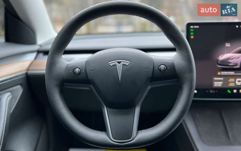 Седан Tesla Model 3 2022 в Львове фото 11 Седан Tesla Model 3 2022 в Львове