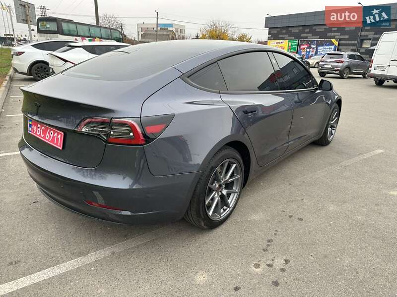 Седан Tesla Model 3 2023 в Киеве фото 7 Седан Tesla Model 3 2023 в Киеве