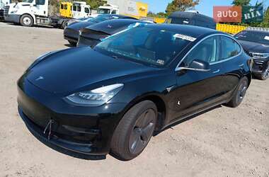 Седан Tesla Model 3 2018 в Самборе