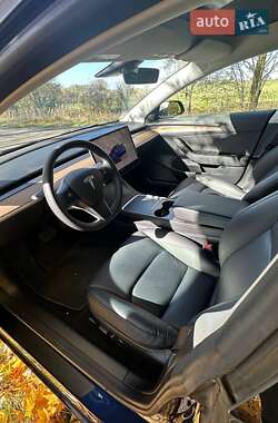 Седан Tesla Model 3 2022 в Львове