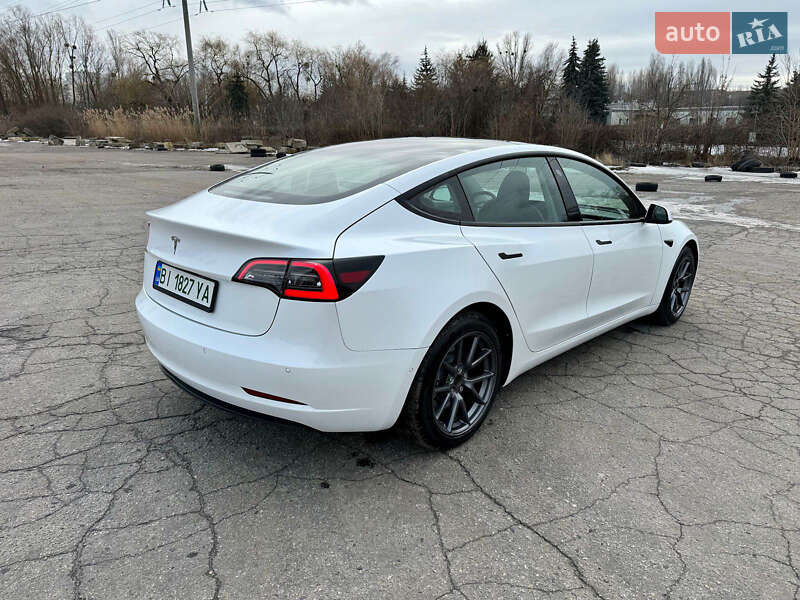 Седан Tesla Model 3 2023 в Івано-Франківську фото 4 Седан Tesla Model 3 2023 в Івано-Франківську