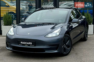 Седан Tesla Model 3 2022 в Кременчуге
