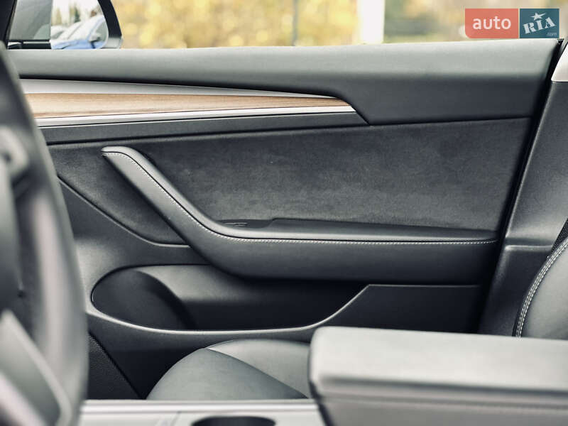 Седан Tesla Model 3 2022 в Кременчуге фото 32 Седан Tesla Model 3 2022 в Кременчуге