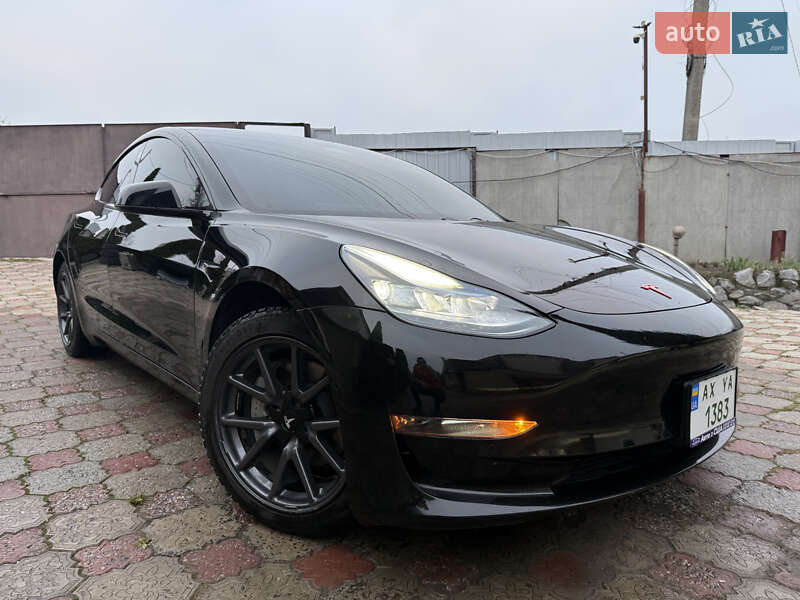 Седан Tesla Model 3 2018 в Харькове
