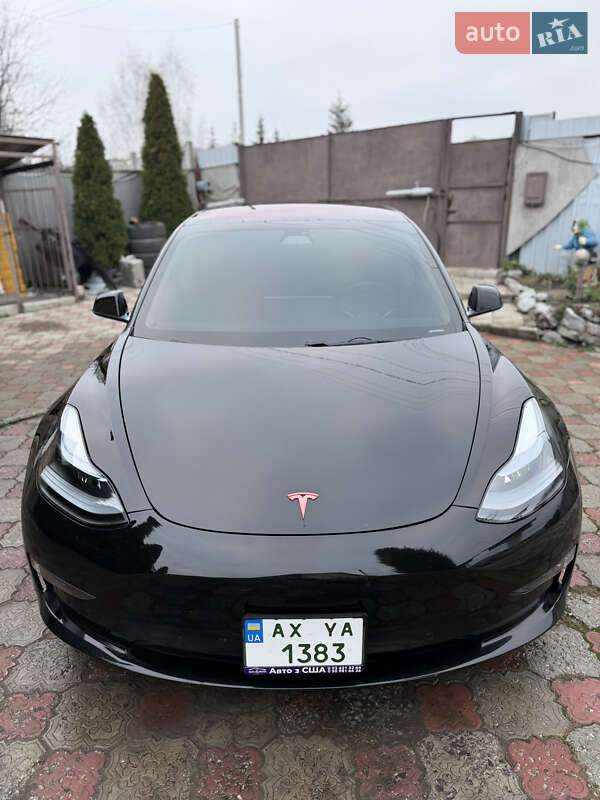 Седан Tesla Model 3 2018 в Харькове