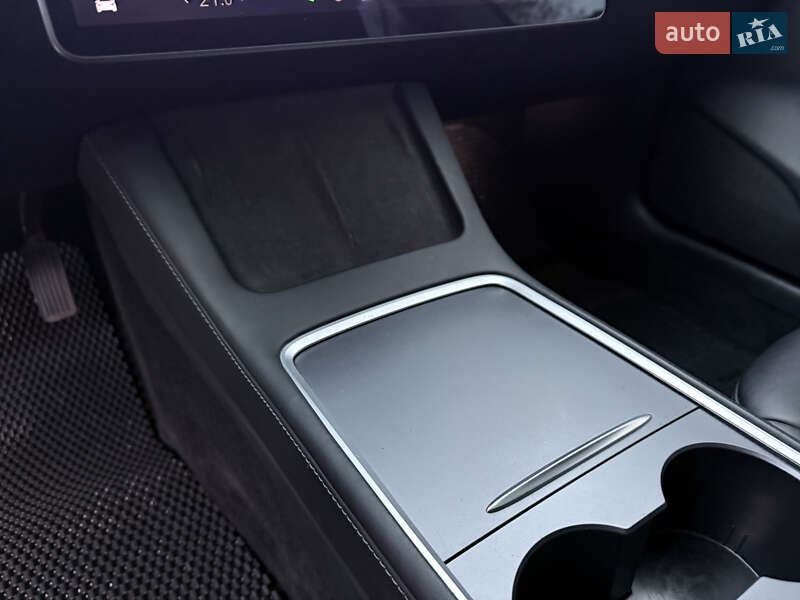 Седан Tesla Model 3 2018 в Харькове