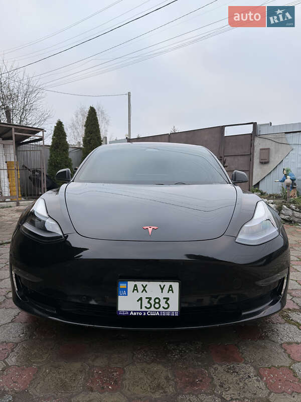 Седан Tesla Model 3 2018 в Харькове