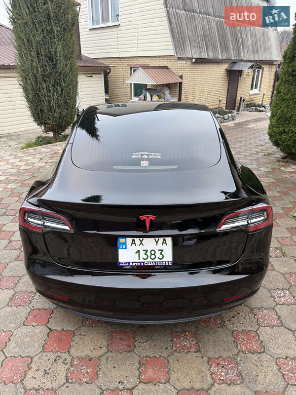 Седан Tesla Model 3 2018 в Харькове