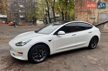 Седан Tesla Model 3 2021 в Каменском