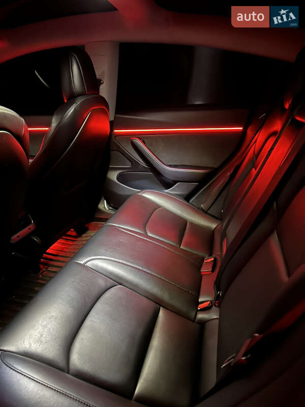 Седан Tesla Model 3 2018 в Трускавці фото 38 Седан Tesla Model 3 2018 в Трускавці