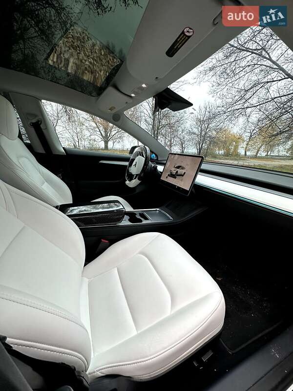 Седан Tesla Model 3 2022 в Запорожье