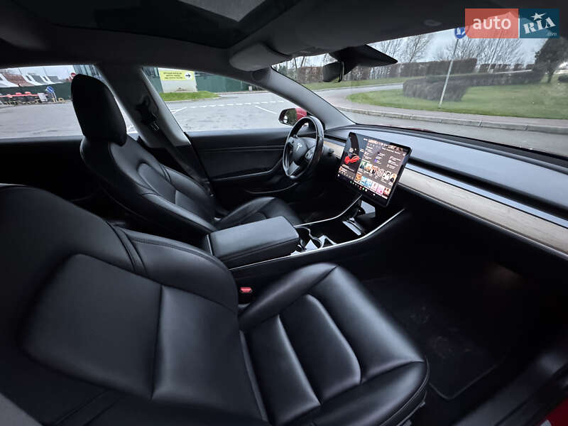 Седан Tesla Model 3 2018 в Києві фото 14 Седан Tesla Model 3 2018 в Києві