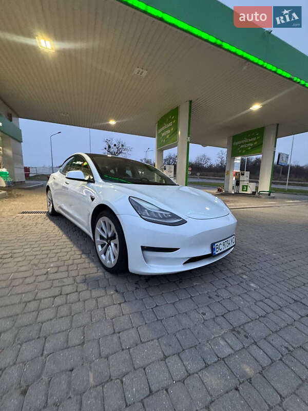 Седан Tesla Model 3 2021 в Львове фото 22 Седан Tesla Model 3 2021 в Львове