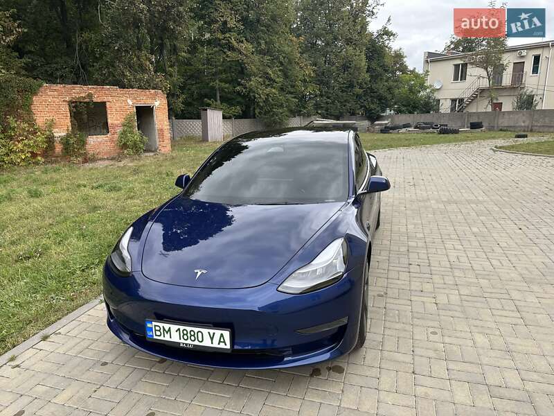 Седан Tesla Model 3 2023 в Киеве