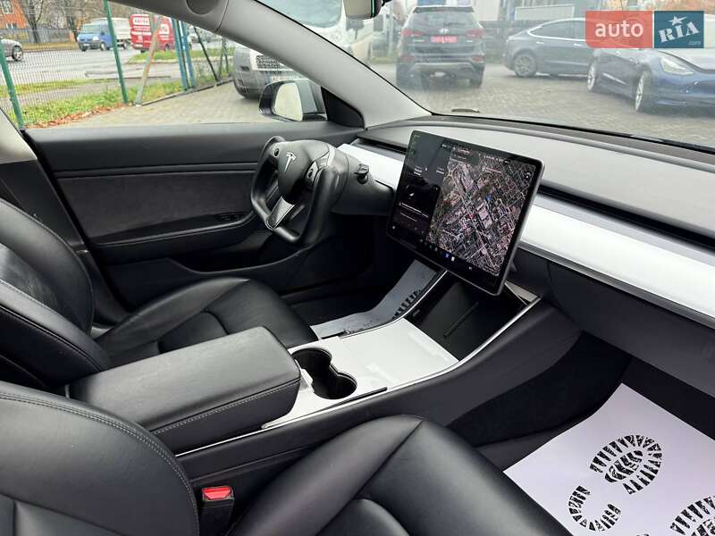 Седан Tesla Model 3 2018 в Луцке фото 15 Седан Tesla Model 3 2018 в Луцке