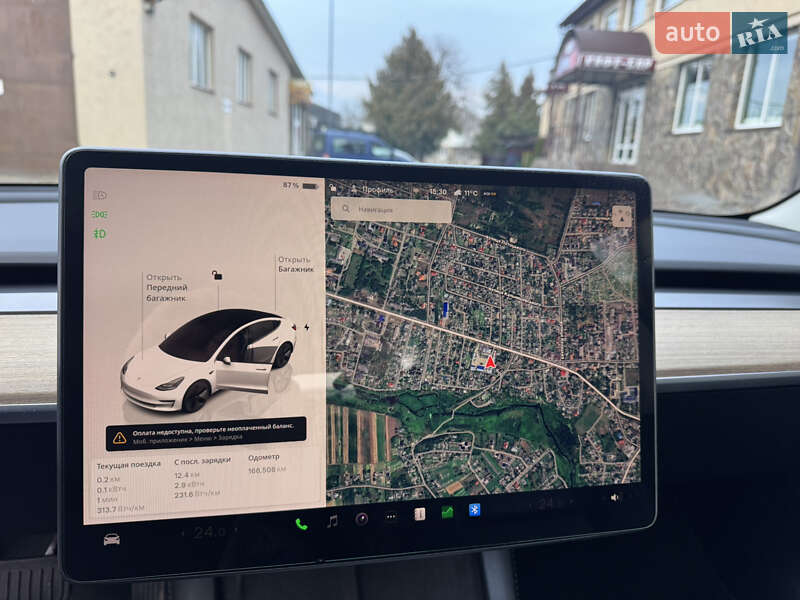 Седан Tesla Model 3 2022 в Володимирі