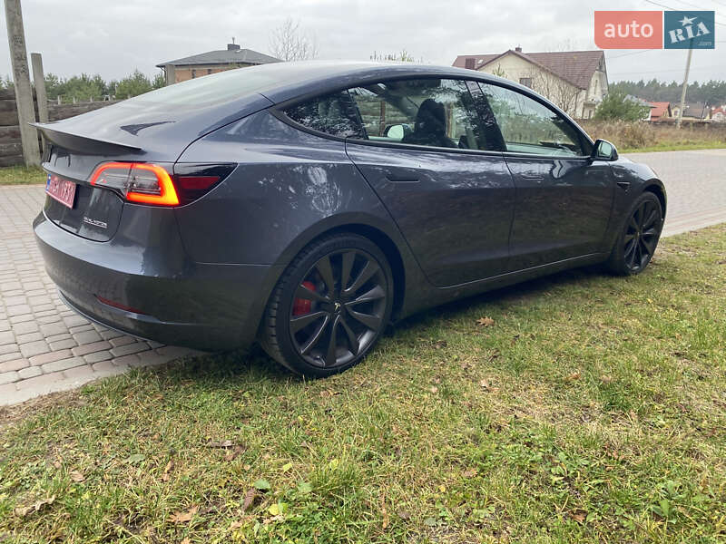 Седан Tesla Model 3 2020 в Львові фото 7 Седан Tesla Model 3 2020 в Львові