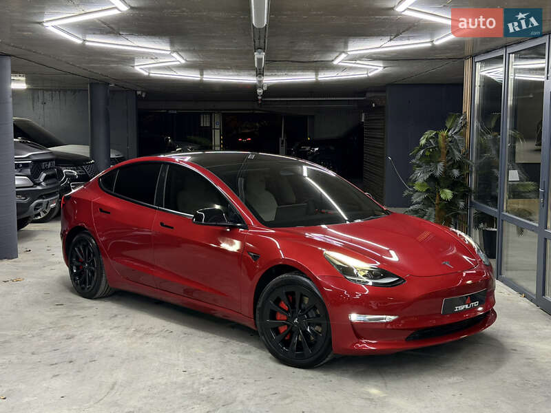 Tesla Model 3 2022