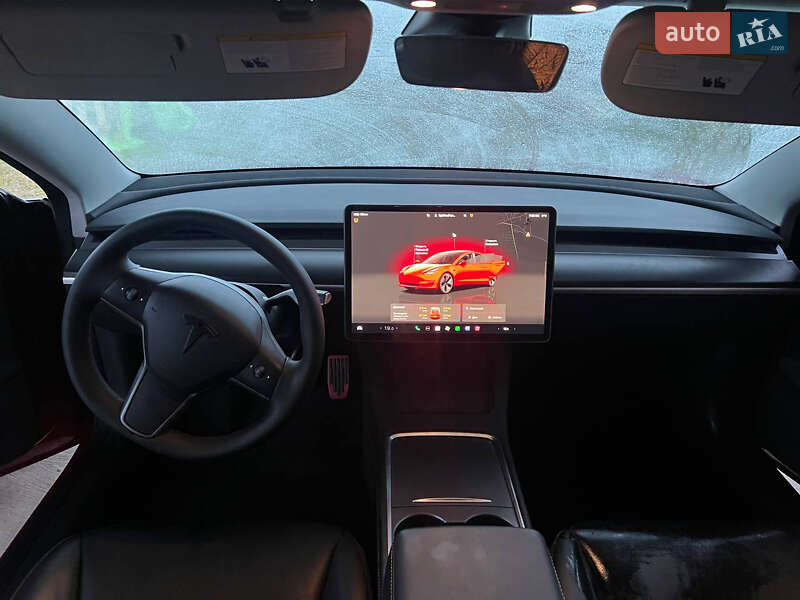 Седан Tesla Model 3 2023 в Житомирі