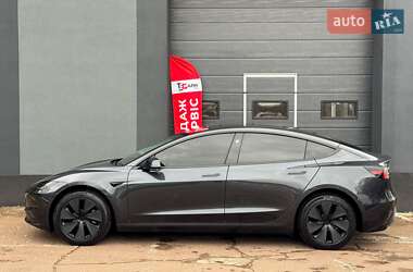 Седан Tesla Model 3 2024 в Києві