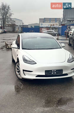 Седан Tesla Model 3 2022 в Киеве