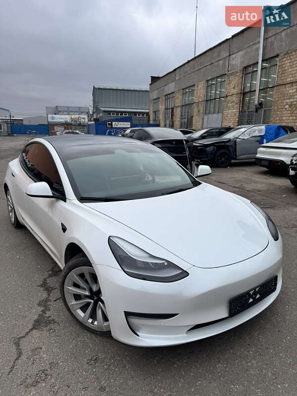 Седан Tesla Model 3 2022 в Киеве фото 12 Седан Tesla Model 3 2022 в Киеве
