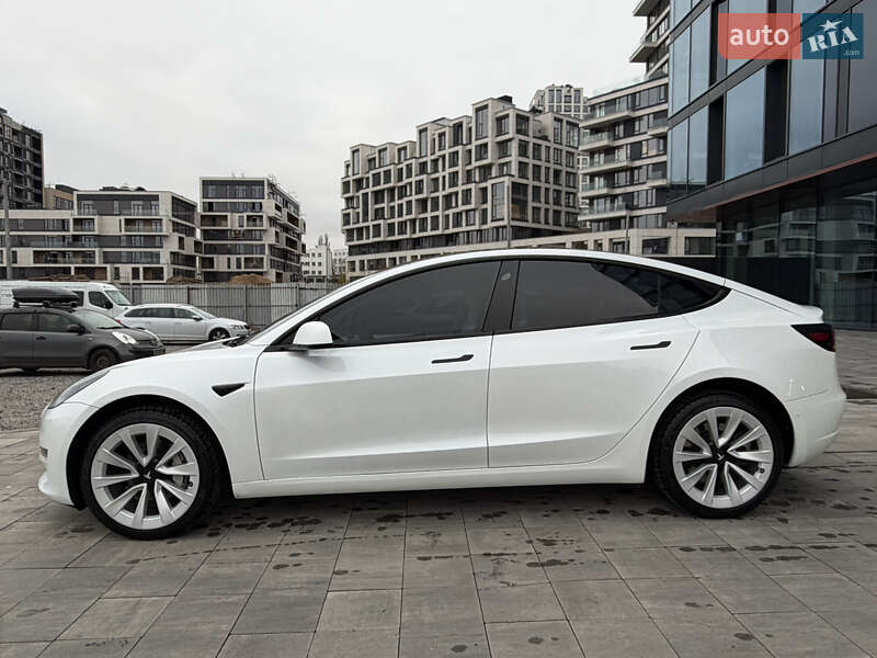 Седан Tesla Model 3 2021 в Киеве фото 5 Седан Tesla Model 3 2021 в Киеве